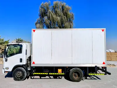 2011 ISUZU PICK UP, 3Ton