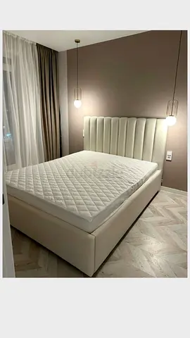 Elegant Queen Size Bed