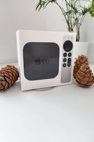 NEW Apple TV model A1625 (32 GB)