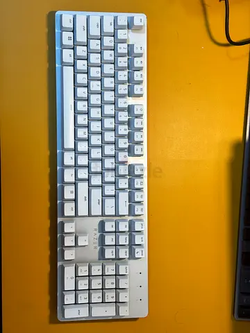 Razer Pro Type Ultra Wireless Mechanical Keyboard: Silent, Linear Switches - Ergonomic Design