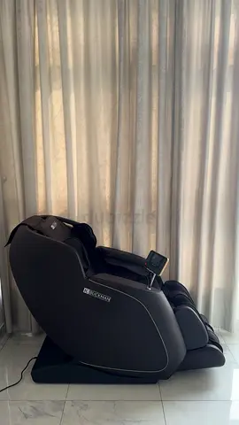 Massage Chair - 4D full body massage chair