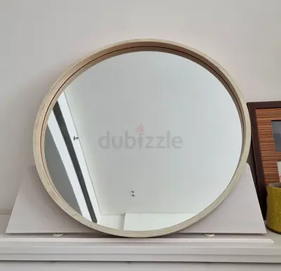 Elegant Round Wall Mirror