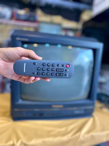 panasonic CRT TV 14 inches  باناسونيك تلفزيون١٤ بوصه حق العاب قديم