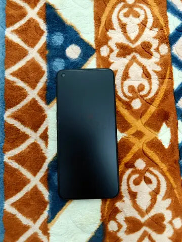 Minimalist Black Mobile Phone for Sale