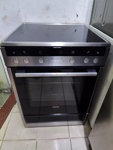 Siemens latest model full electric ceramic 4 HOBS stove oven FAN cooking range 60X60 cooker