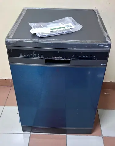 Siemens iq300 model  dishwasher same like a new condition