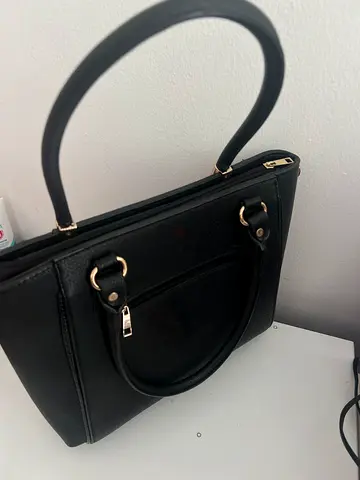 Stylish Black Handbag