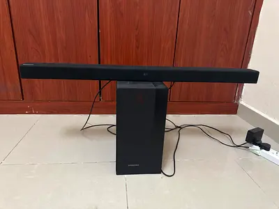 Samsung Soundbar with Subwoofer