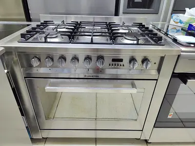 ARISTON gass electric 5 burner stove  top gass oven electric 90x60 cooking range