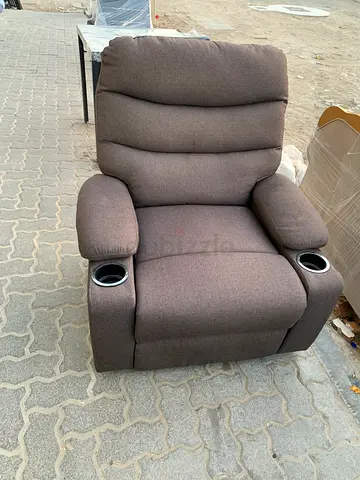 Comfortable Recliner Chair with Cup Holders