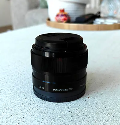 Sony 35mm F1.8 OSS Lens (SEL35F18)