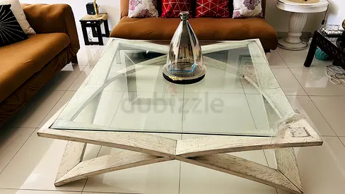 Free Glass table