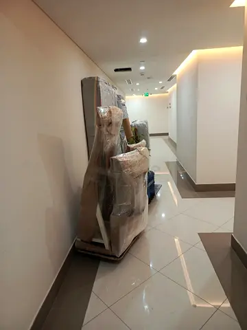 نقل الاثاث فك و تركيب و تغليف جميع الانوا الأثاث في كل مكان الامارات