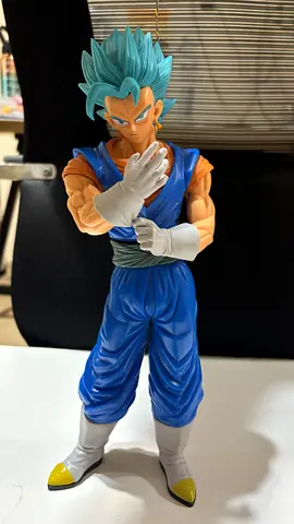 Dragon Ball Vegeto figure