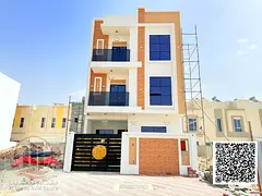 A villa with 5 bedrooms and a rooftop, priced inclusive of fees and air conditioning.
