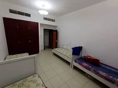 Bedspace available for bachelor