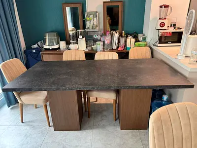 Selling Great Condition Dining Table with six chairs