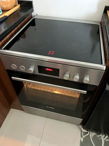 Bosch 60x60 cm, Free Standing Electric Cooker, Series 4, Glass-Ceramic Cooktop, EcoClean Direct prog