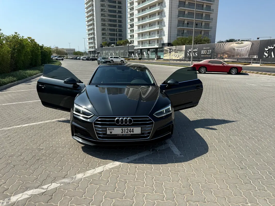 Audi A5 2017 — photo 1 of 15