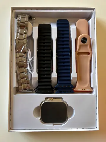 Smartwatch with Multiple Bands - Stylish and Versatile