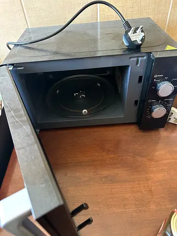 Compact Microwave Oven Black n Decker