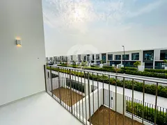 Single Row | Brand New | Close to Beach