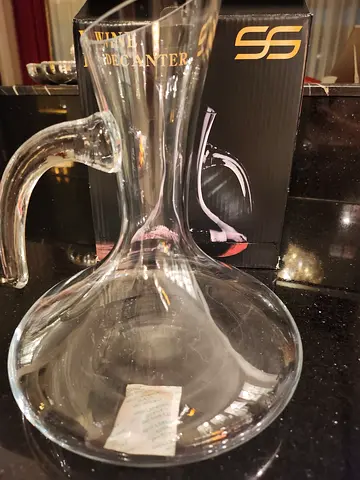 Wine Decanter for Perfect Pouring