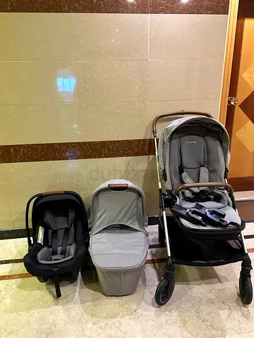 Stroller nuna triv with bassinet and car seat full set