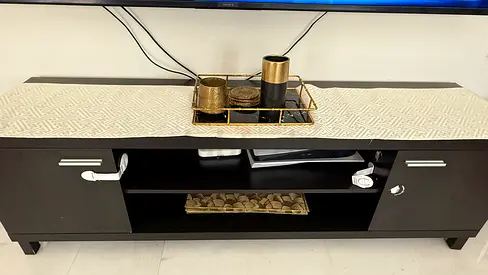 Tv table