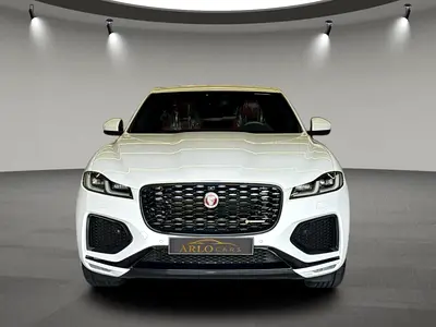 FULL AGENCY SERVICE HISTORY | F-Pace R Dynamic-1