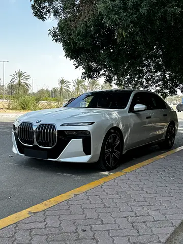 BMW 735i M sport 2026 - 5 years service and warranty