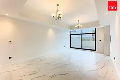 End unit I big space I brand new