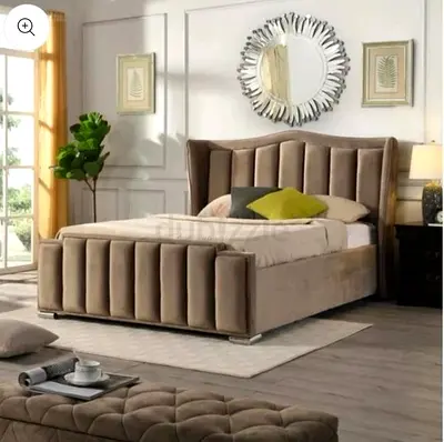 Elegant Upholstered Bed Set with Stylish Headboard