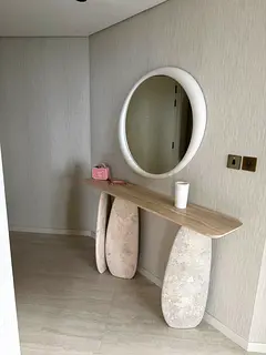 Bentley Home Interior | Fully Furnished | Bills Included