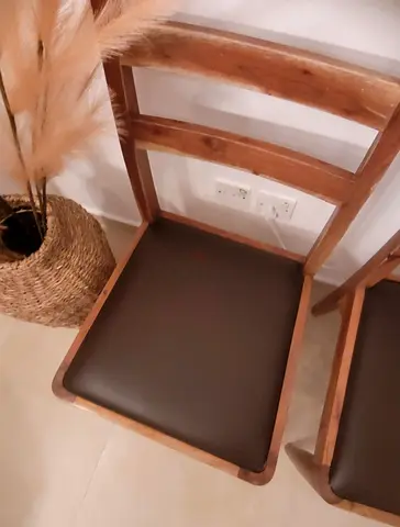 4 beautiful real wood and dining chairs