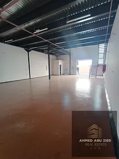 Commercial Warehouse for Annual Rent 4,250 sq ft> in Al Jurf 1 Spacious warehouse suitable for al