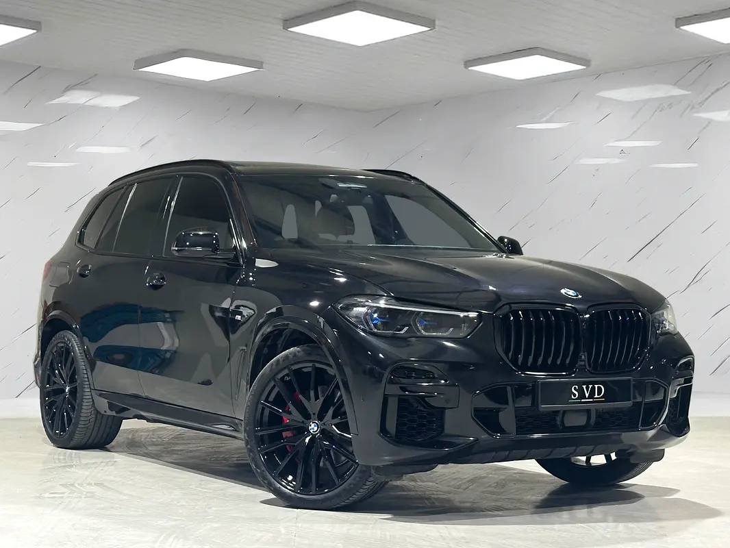 BMW X5 2023 — photo 1 of 12