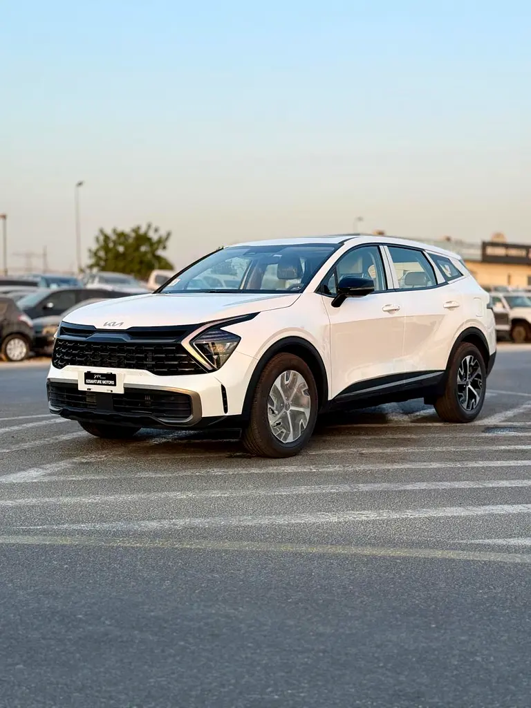 Kia Sportage 2025 — photo 1 of 18