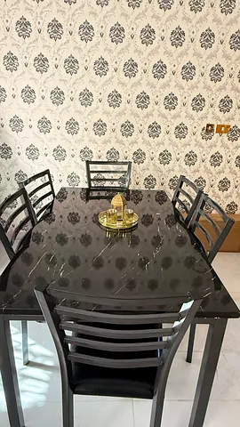 Dinning table