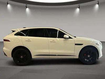 FULL AGENCY SERVICE HISTORY | F-Pace R Dynamic-3