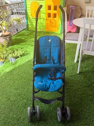 Lightweight and Compact Stroller for Your Little One