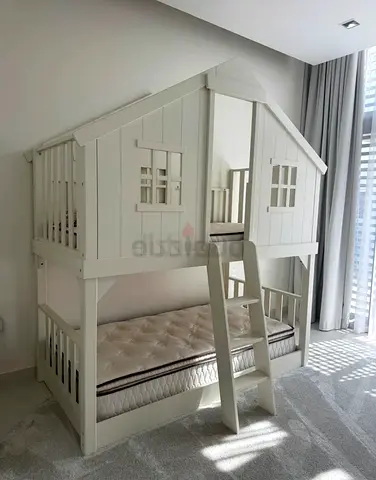 Pottery barn tree house bunk bed included two mattress