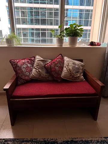 Cozy Wooden Loveseat with Decorative Cushions
