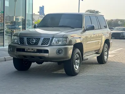 نيسان باترول سفارى صبغ وكالة بحالة ممتازة جدا جدا