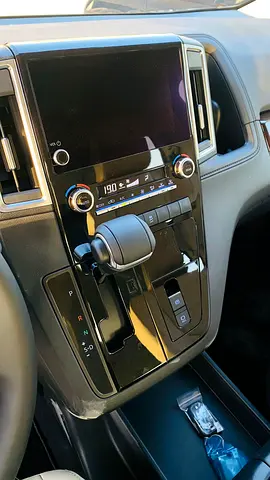 صورة 10 لـ 2026 Toyota GRANVIA
