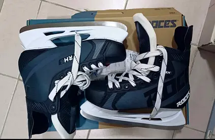 Roces original Ice hockey Skates size 41-42eu/8US/7UK - Like New Condition with box