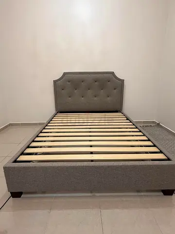 سرير رصاصي | queen gray bed