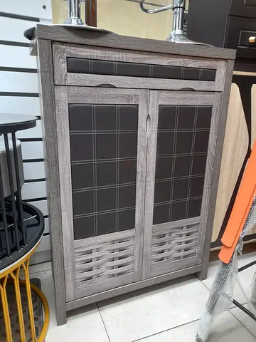 Shoes shorack selling brand new