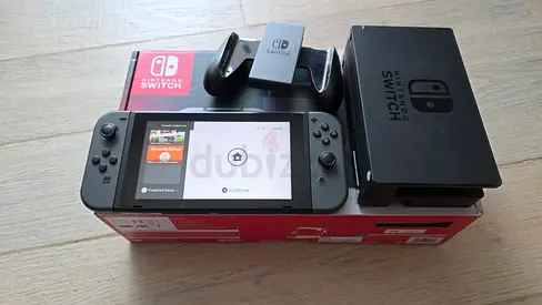 Nintendo Switch + Zelda Breath of the Wild