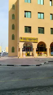 Corner Shop \ Ready \ Perfect Location